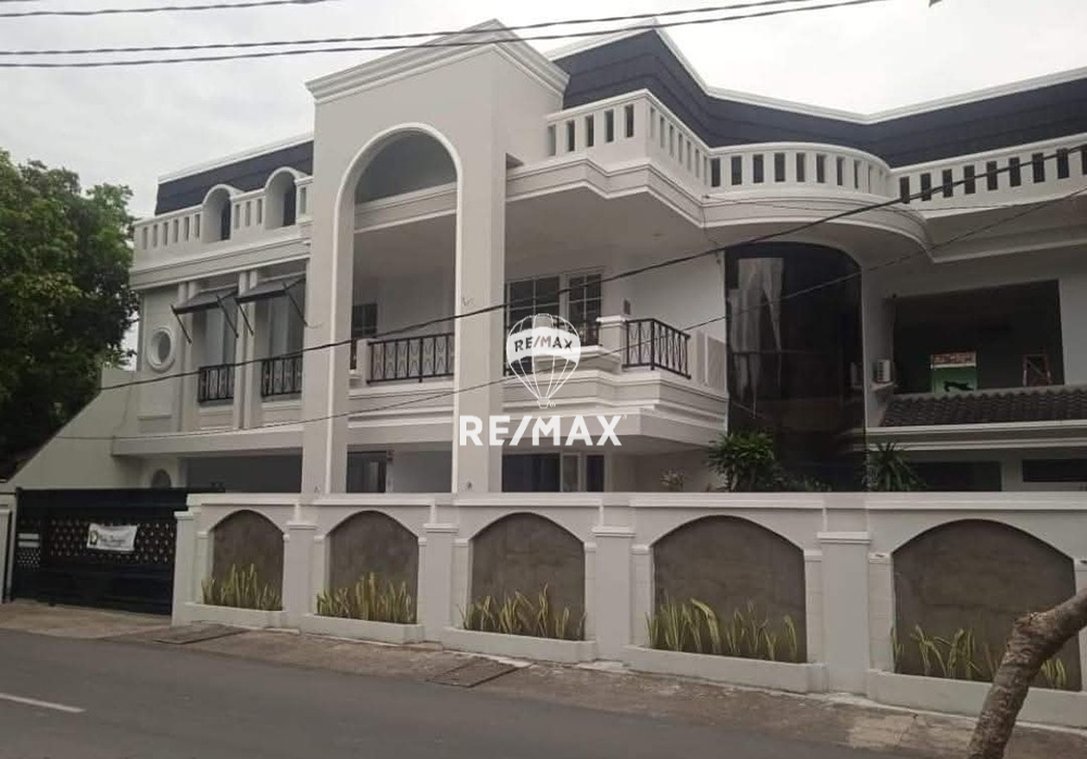 RUMAH MEWAH FOR SALE GATOT SUBROTO TENGAH, DENPASAR, BALI