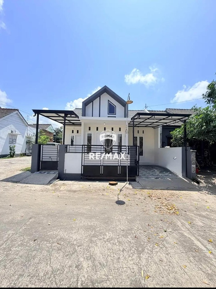 DIJUAL RUMAH SIAP HUNI MODERN - DADAPAN BANYUWANGI