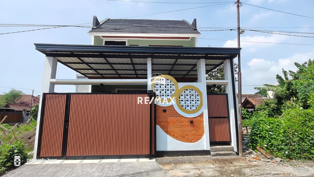 DIJUAL RUMAH KONSEP MODERN SIAP HUNI, KEBALENAN-BANYUWANGI