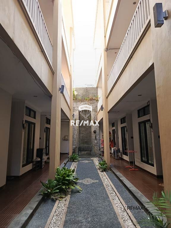 Guest House 4 Lantai 32 Kamar Dijual di Renon Denpasar Selatan
