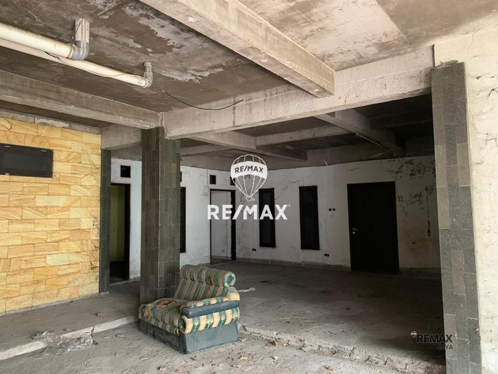 Rumah Premium 7 Kamar Dijual di Denpasar Barat - Cocok untuk Kantor